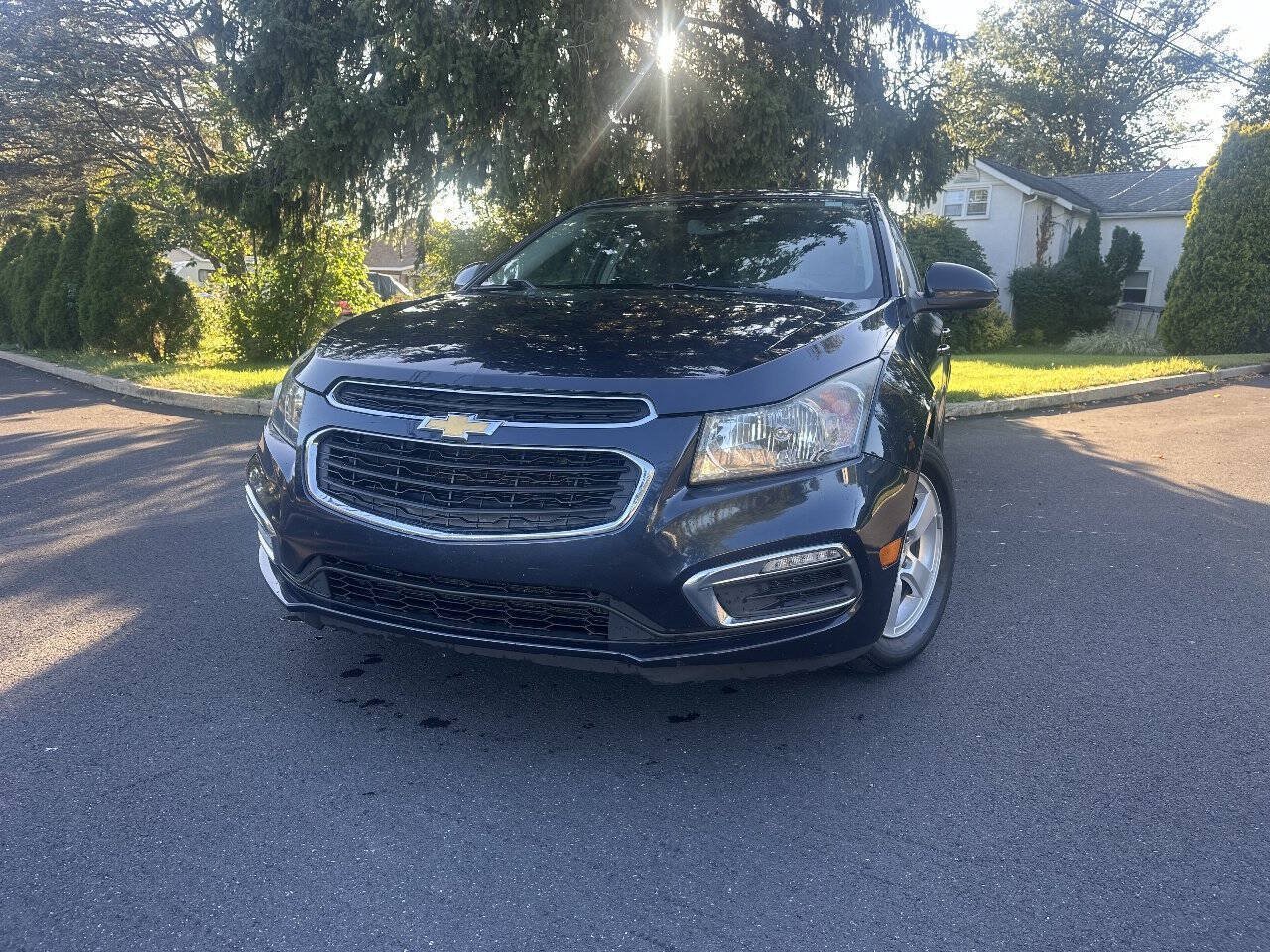 Used 2016 Chevrolet Cruze LT FWD image 2