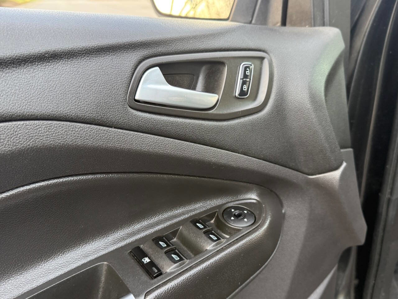 Used 2014 Ford Escape SE image 15