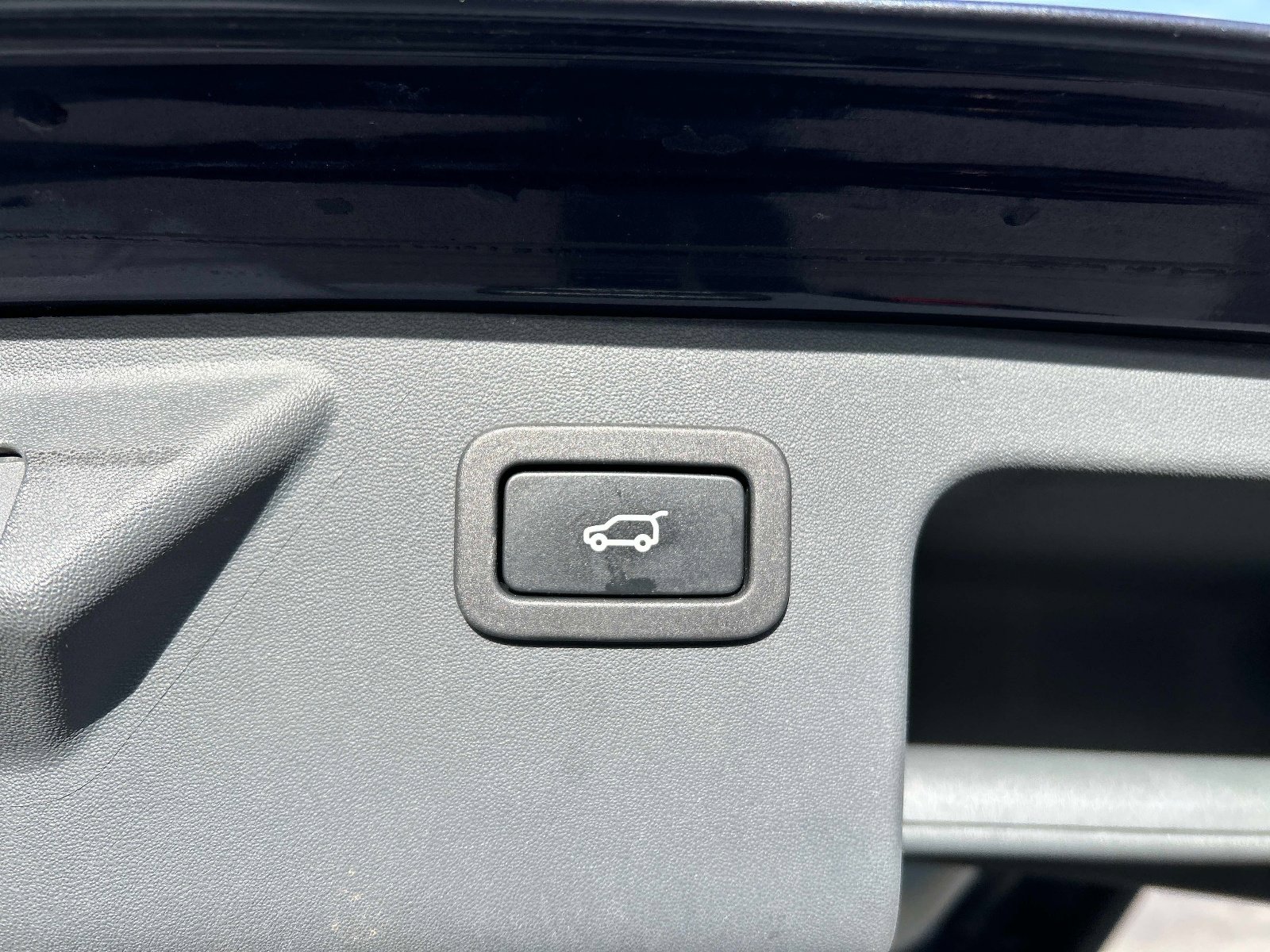 Used 2016 Land Rover Discovery Sport HSE image 14