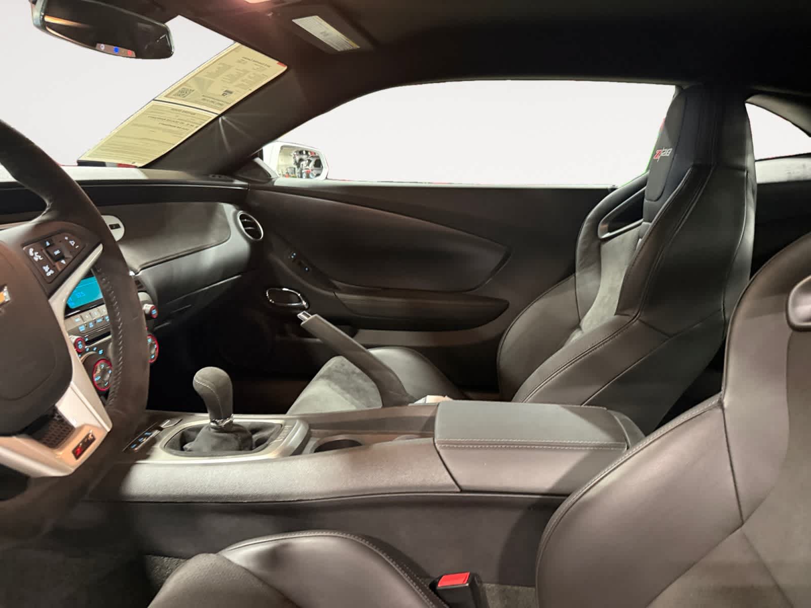 Used 2015 Chevrolet Camaro Z/28 RWD image 10