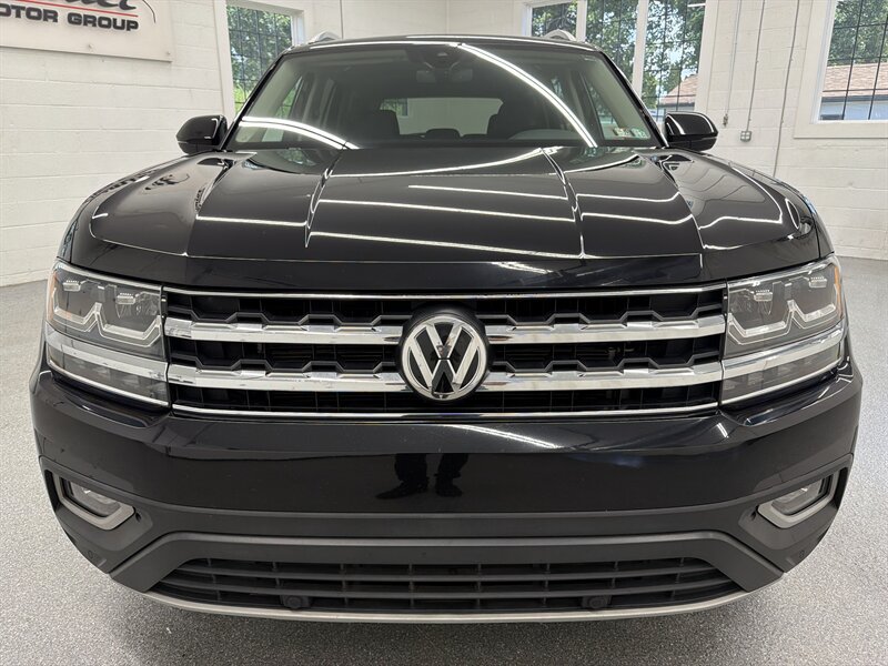 Used 2018 Volkswagen Atlas SEL AWD/4WD image 2