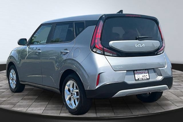 Certified 2023 Kia Soul LX w/ LX Technology Package FWD image 4