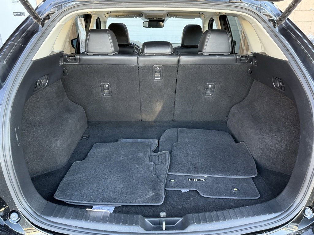 Used 2019 MAZDA CX-5 Touring image 16