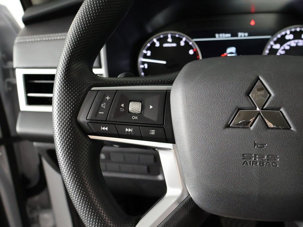New 2026 Mitsubishi Outlander ES AWD/4WD image 39