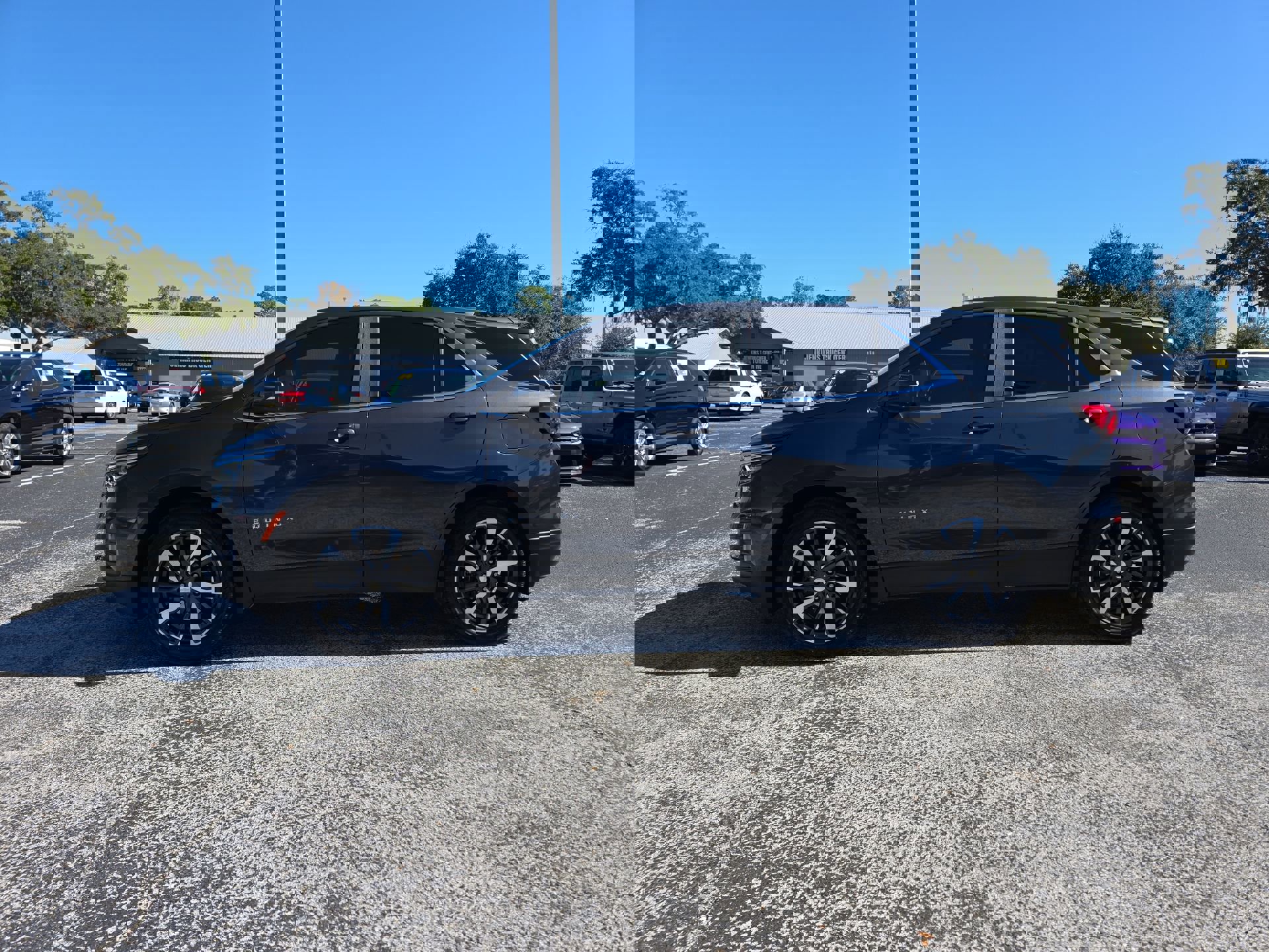 Certified 2023 Chevrolet Equinox LT image 5