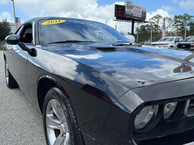 Used 2011 Dodge Challenger image 16