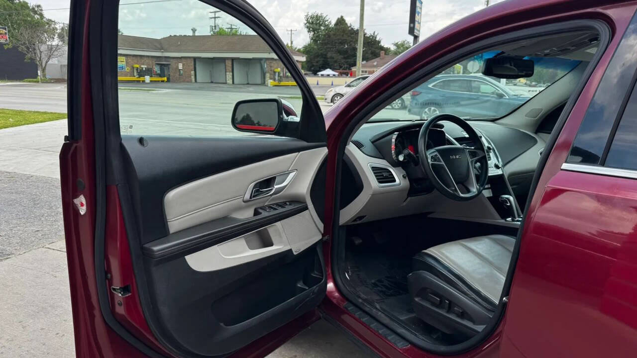 Used 2011 GMC Terrain SLT FWD image 13