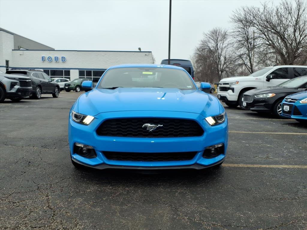 Used 2017 Ford Mustang Coupe image 33