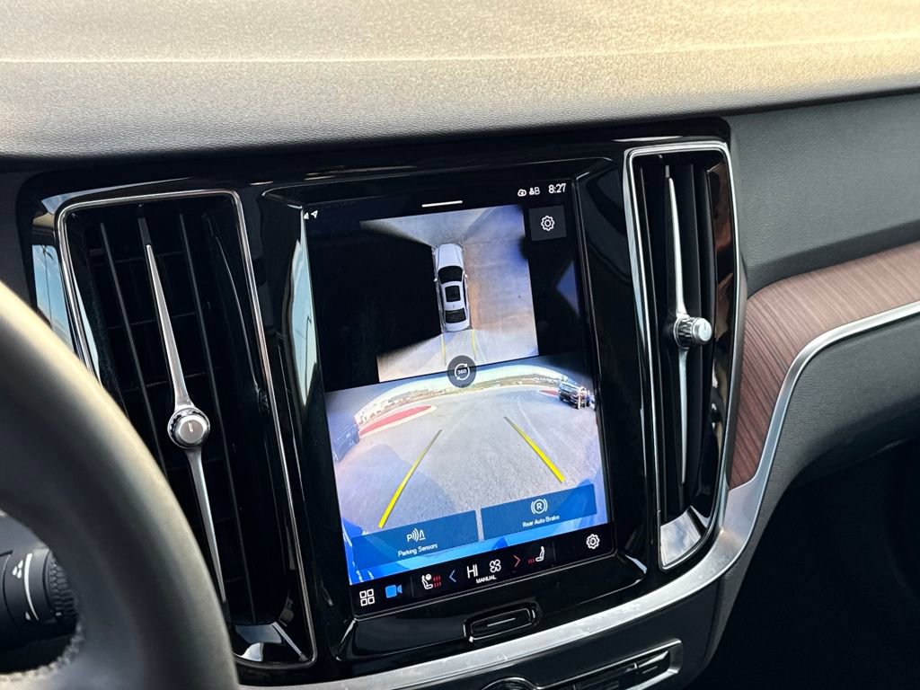 Used 2024 Volvo S60 B5 Plus image 23