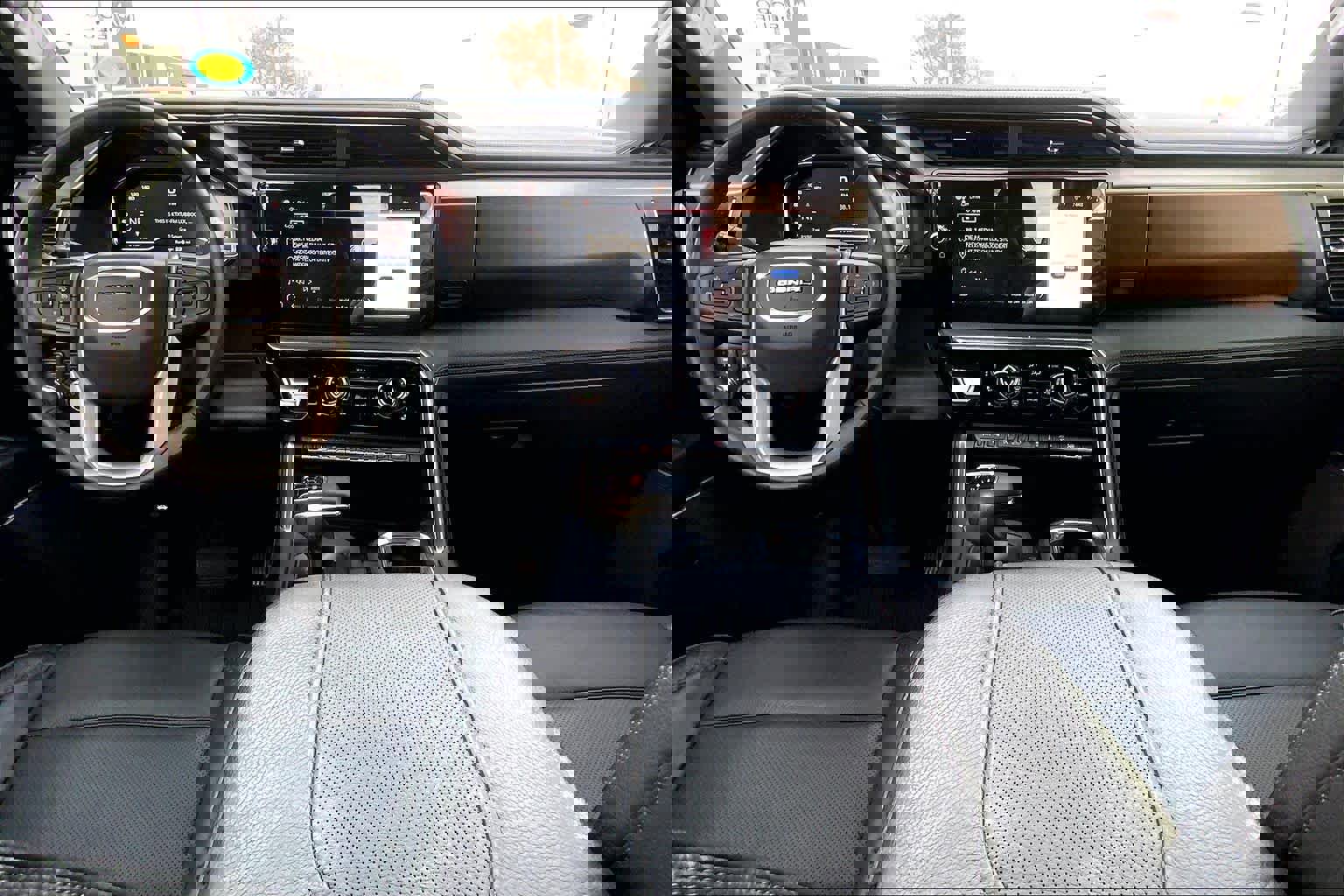 Used 2024 GMC Sierra 1500 Denali w/ Technology Package image 16