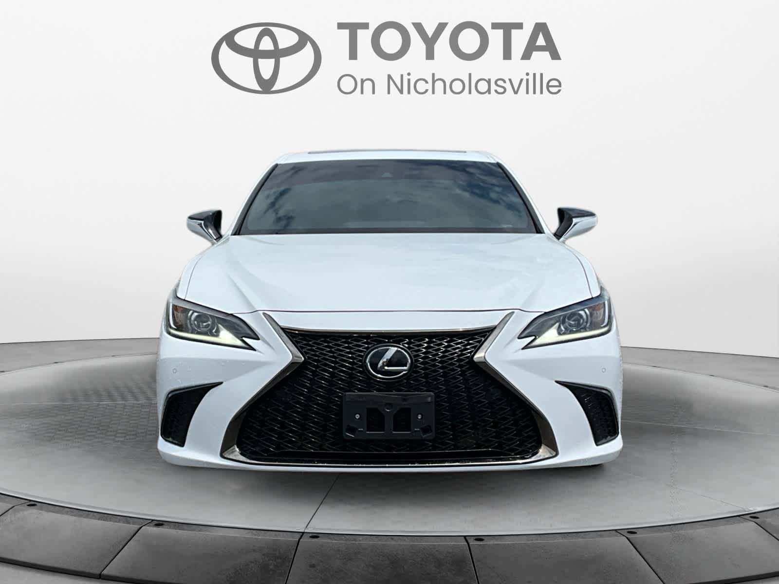 Used 2019 Lexus ES 350 F Sport w/ Accessory Package 2 FWD image 9
