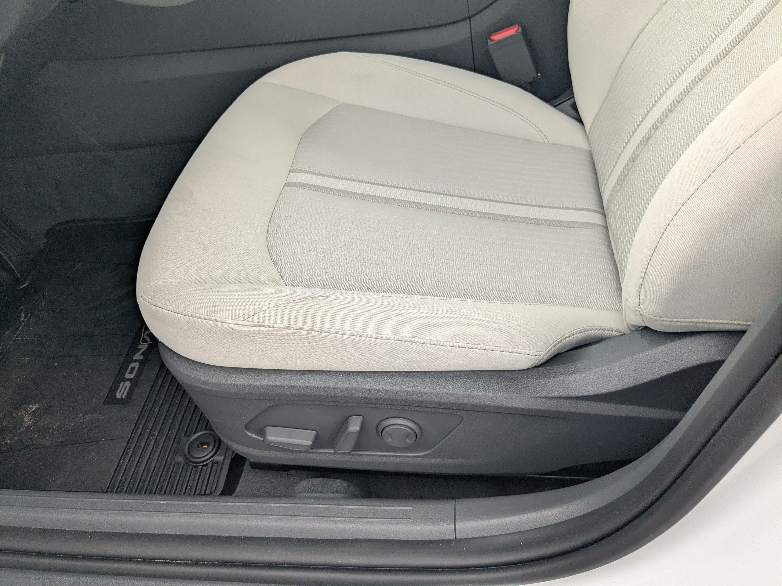 New 2026 Hyundai Sonata SEL FWD image 19