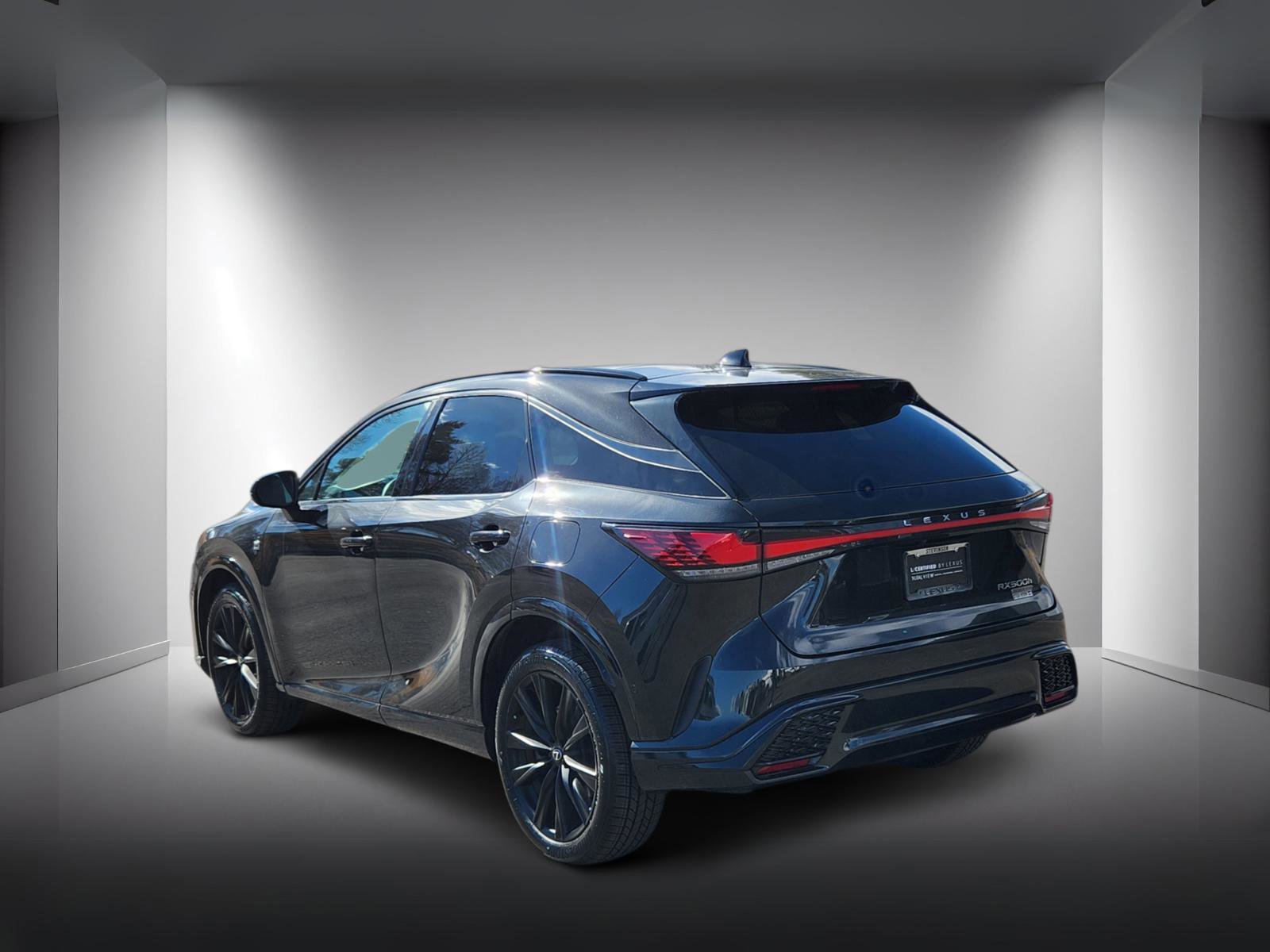 Used 2024 Lexus RX 500h F Sport w/ Convenience Package image 3