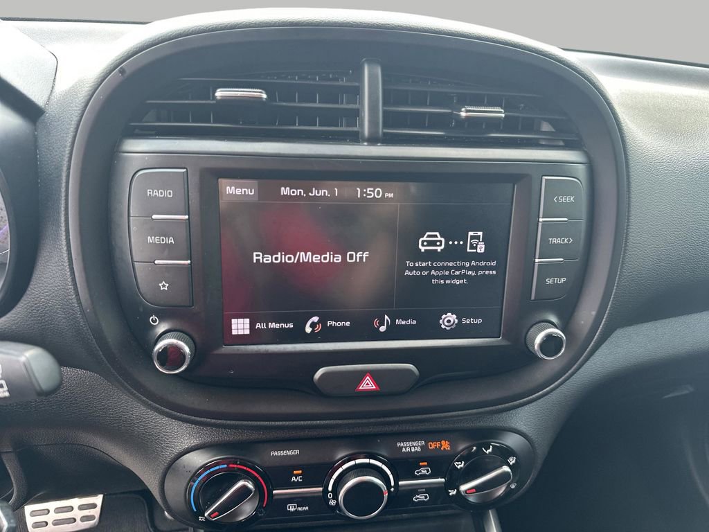 Used 2024 Kia Soul LX w/ Option Group 015 FWD image 18