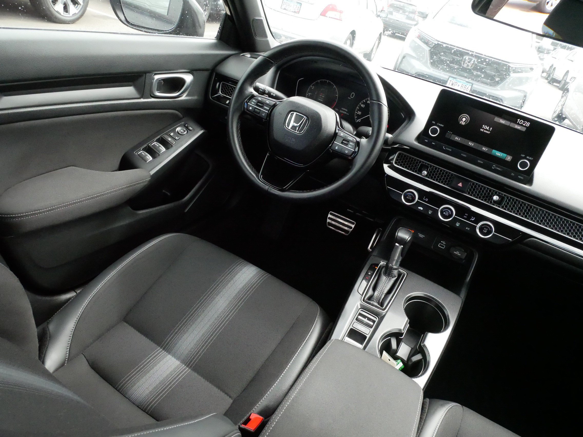Used 2023 Honda Civic Sport image 9