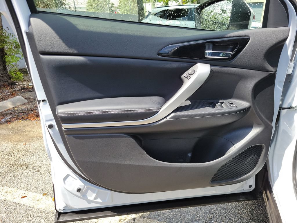 Used 2025 Mitsubishi Eclipse Cross SE AWD/4WD image 16