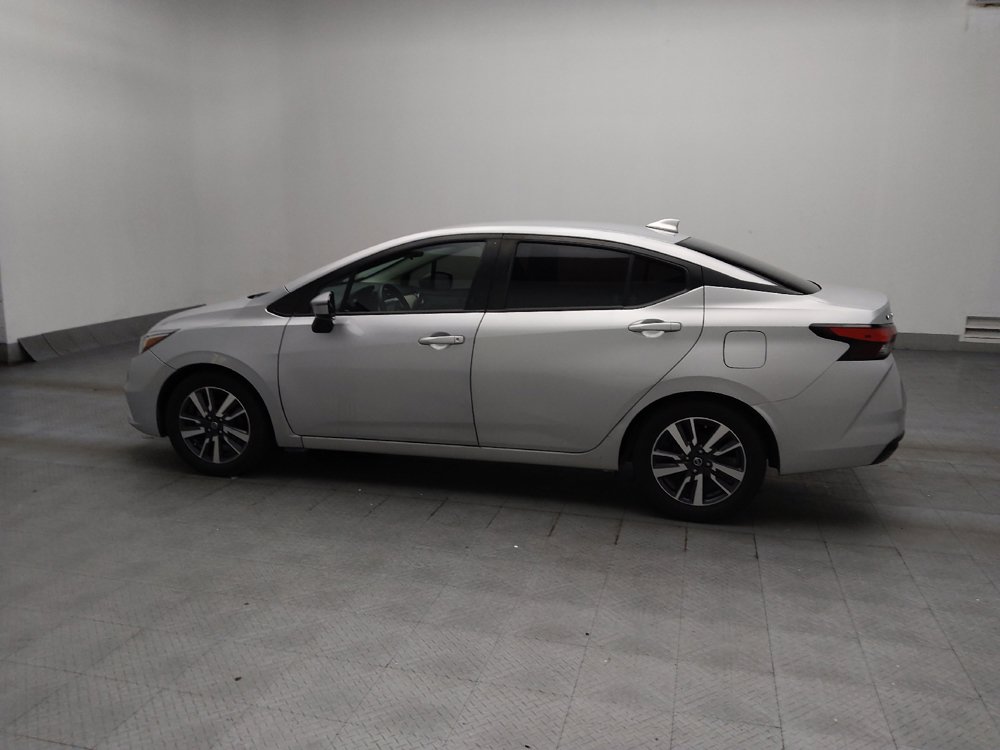 Used 2021 Nissan Versa SV FWD image 3