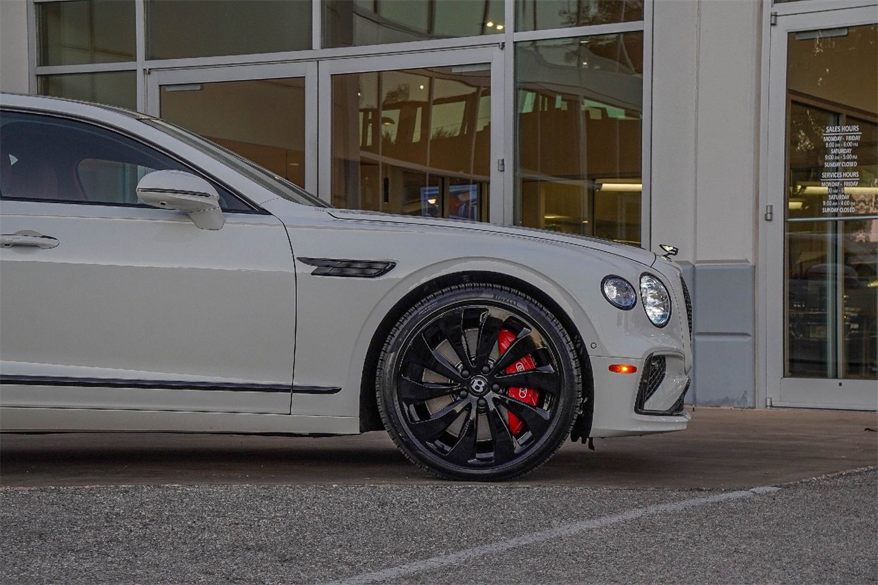 New 2026 Bentley Flying Spur Plug-In Hybrid image 10