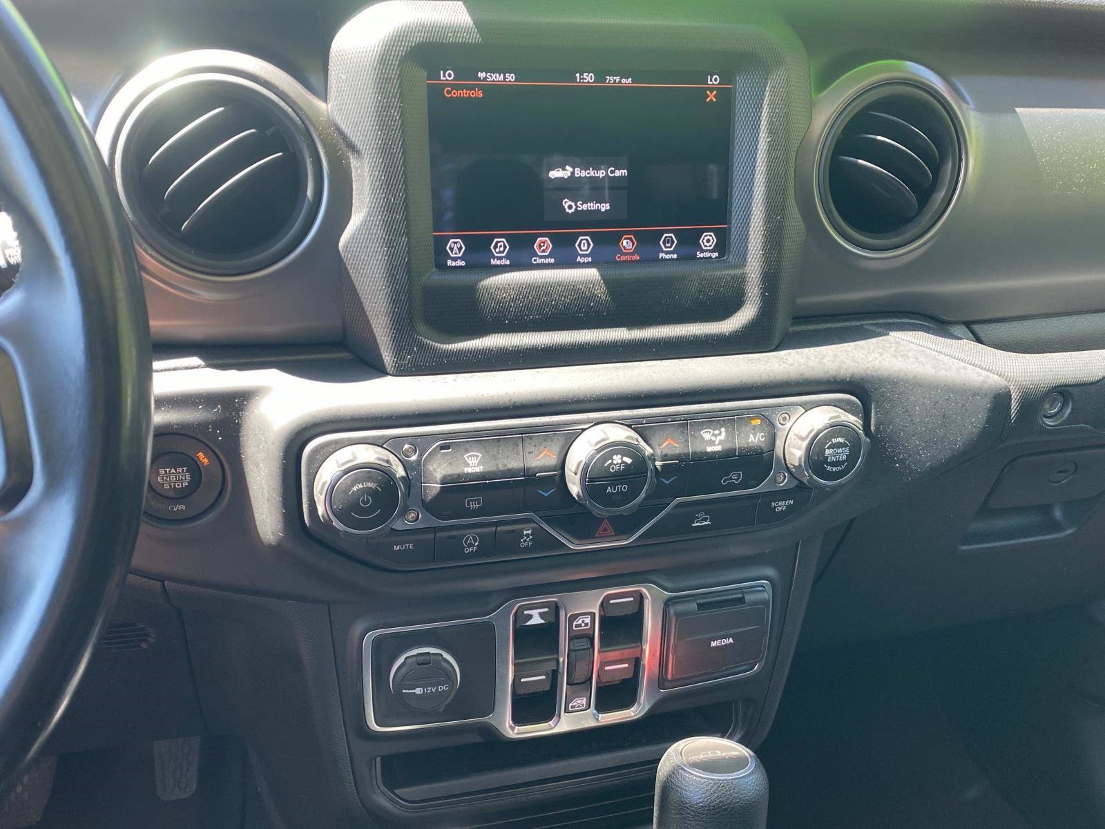 Used 2021 Jeep Gladiator Willys image 28