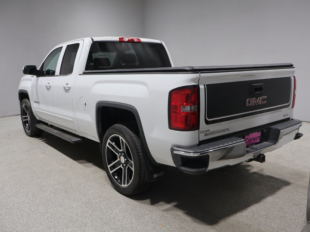 Used 2015 GMC Sierra 1500 SLE w/ Carbon-22 Edition AWD/4WD image 6