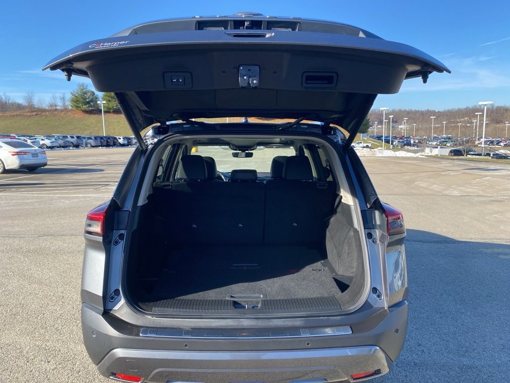 Used 2023 Nissan Rogue SL image 16