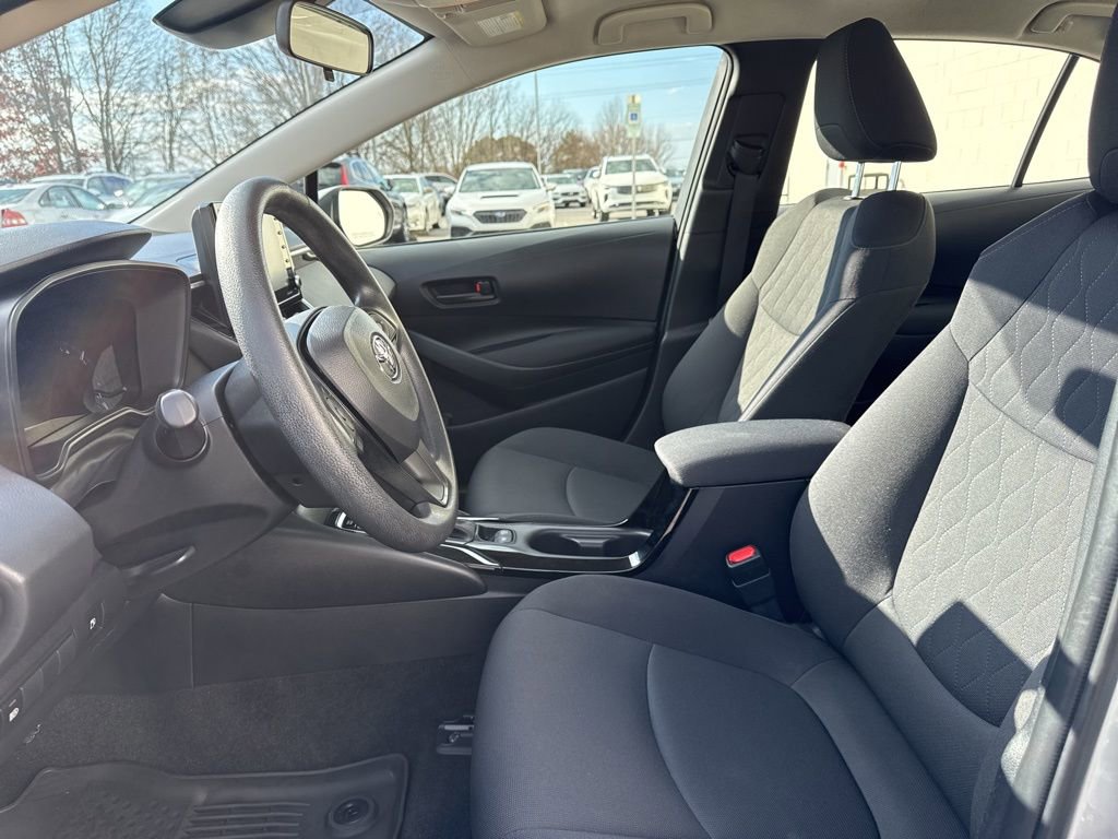 Used 2022 Toyota Corolla LE image 21