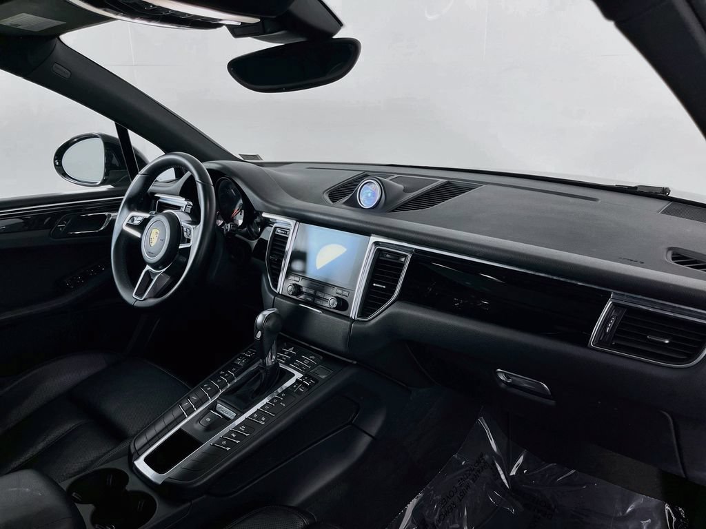 Used 2017 Porsche Macan S AWD/4WD image 30