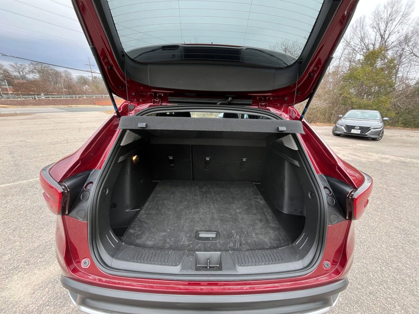 Used 2025 Chevrolet Trax LT w/ LT Convenience Package image 29