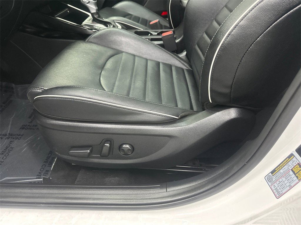 Used 2022 Kia Forte GT-Line w/ GT-Line Premium Package image 10