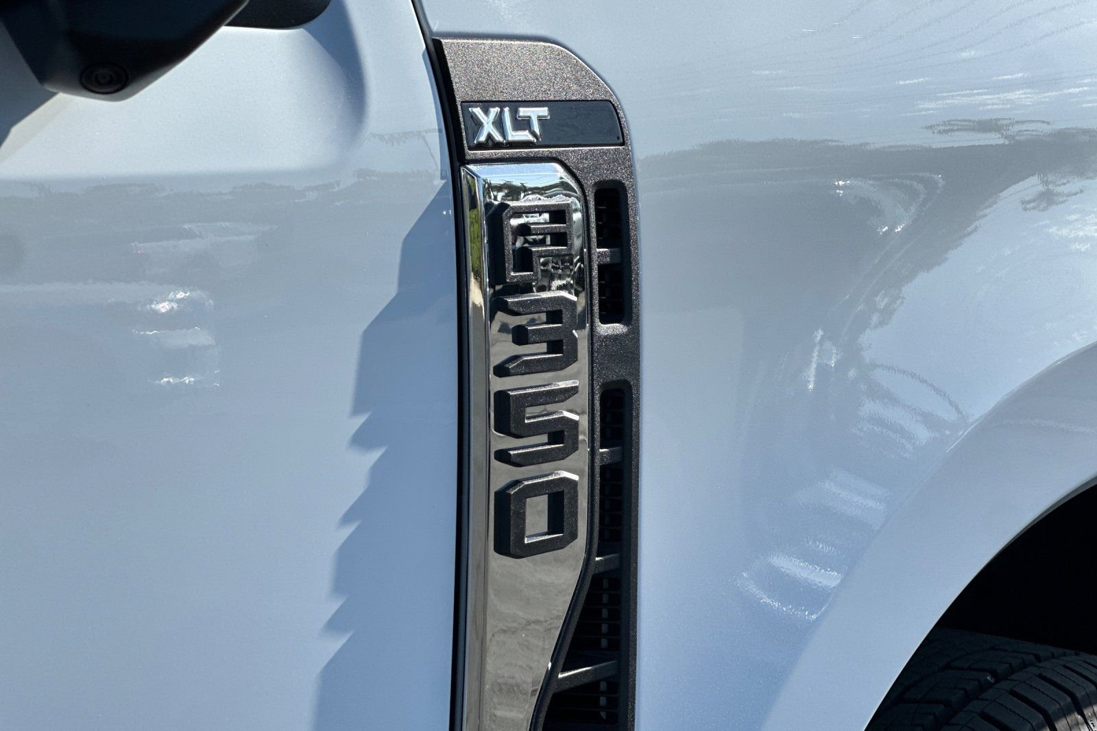 New 2026 Ford F350 XLT w/ 360-Degree Camera Package image 24