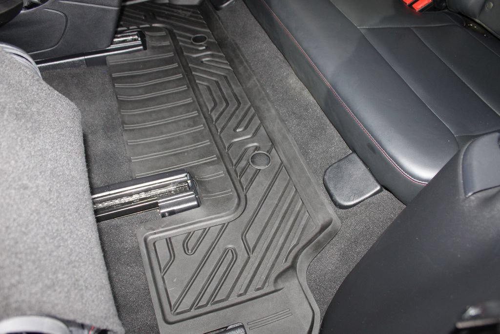 Used 2025 Ford Explorer ST-Line AWD/4WD image 55