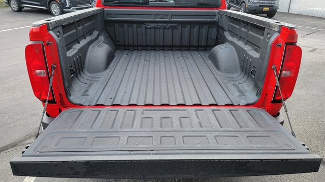 Used 2020 Chevrolet Colorado ZR2 image 9