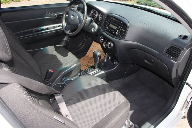 Used 2007 Hyundai Accent SE FWD image 13