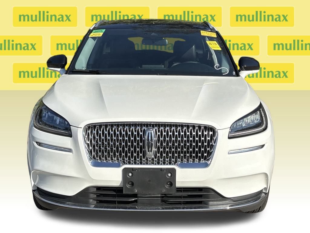 Used 2021 Lincoln Corsair AWD w/ Premium Package image 16