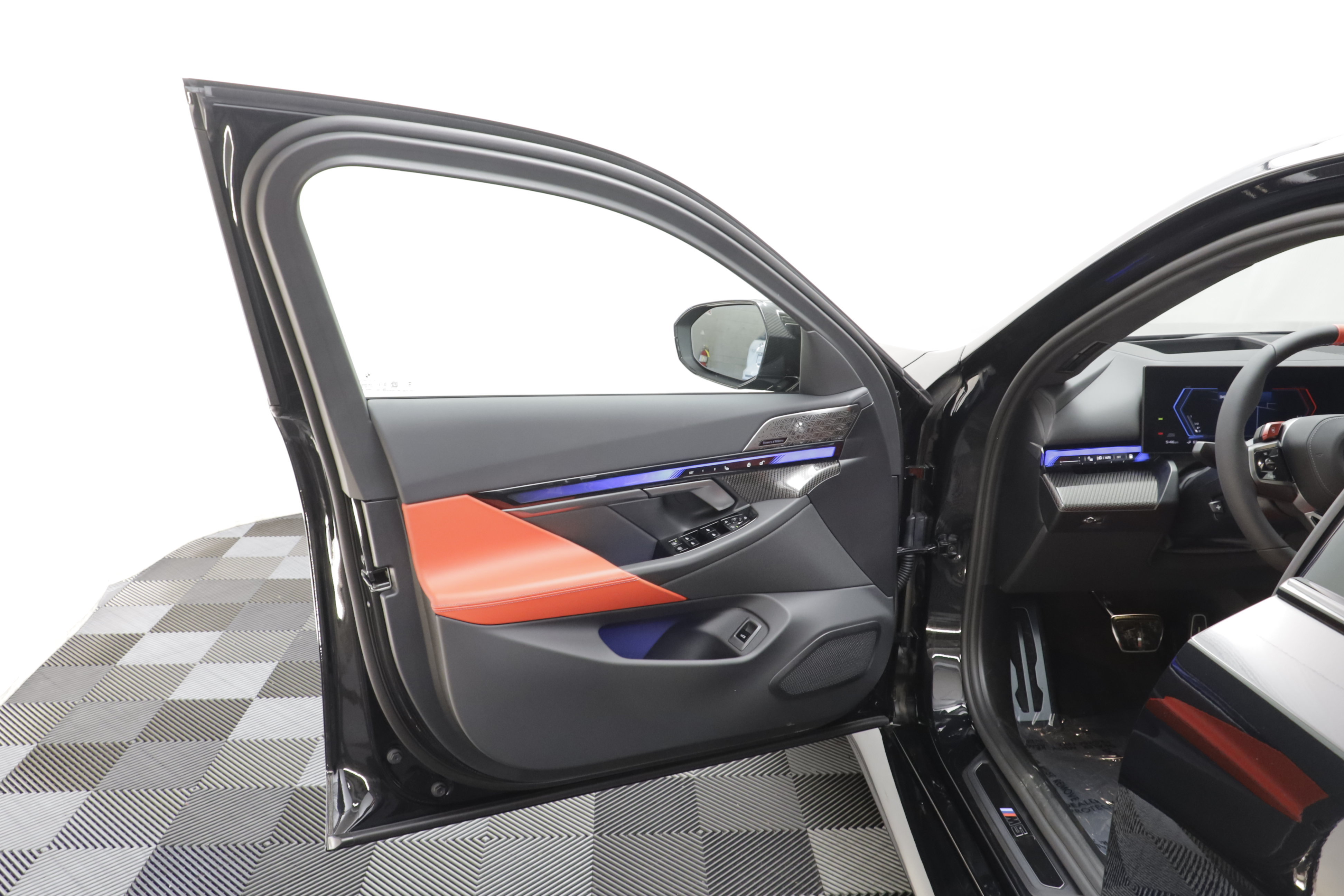 New 2027 BMW M5 w/ Carbon Package AWD/4WD image 6