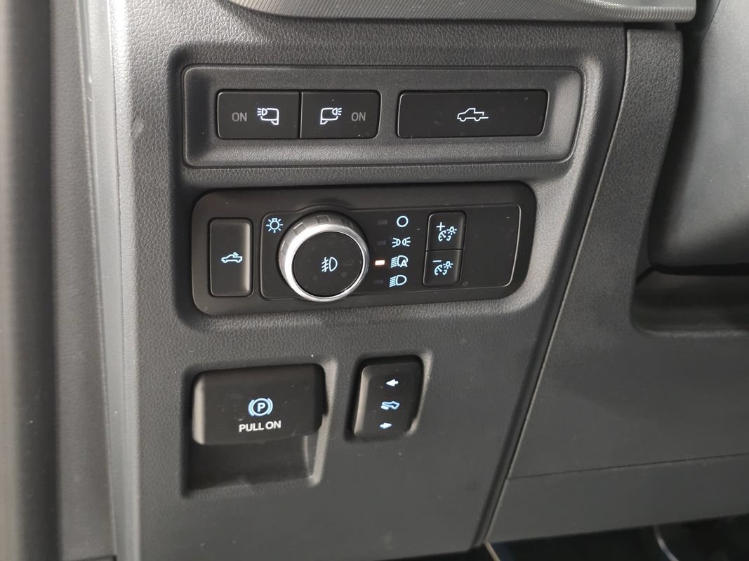 Used 2022 Ford F150 Raptor w/ Raptor 37 Performance Package AWD/4WD image 31