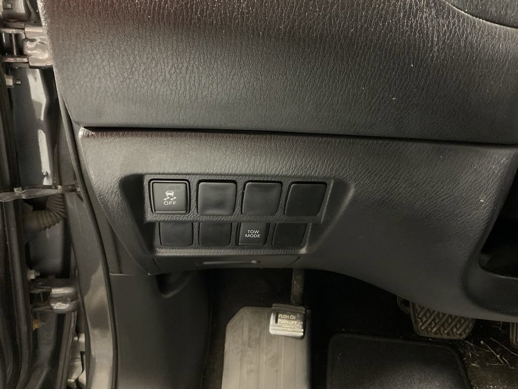 Used 2019 Nissan Pathfinder S AWD/4WD image 27