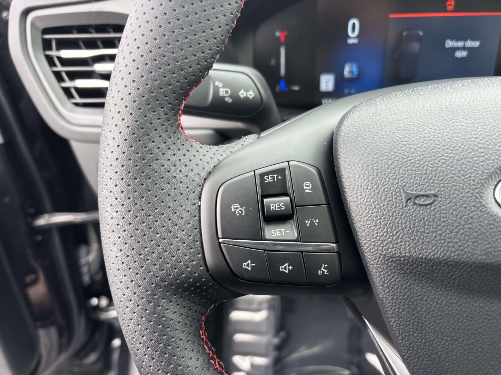 New 2026 Ford Escape ST-Line Select w/ Equipment Group 401A image 17