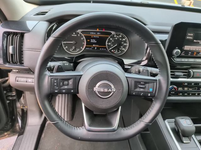 Used 2025 Nissan Pathfinder SV AWD/4WD image 13