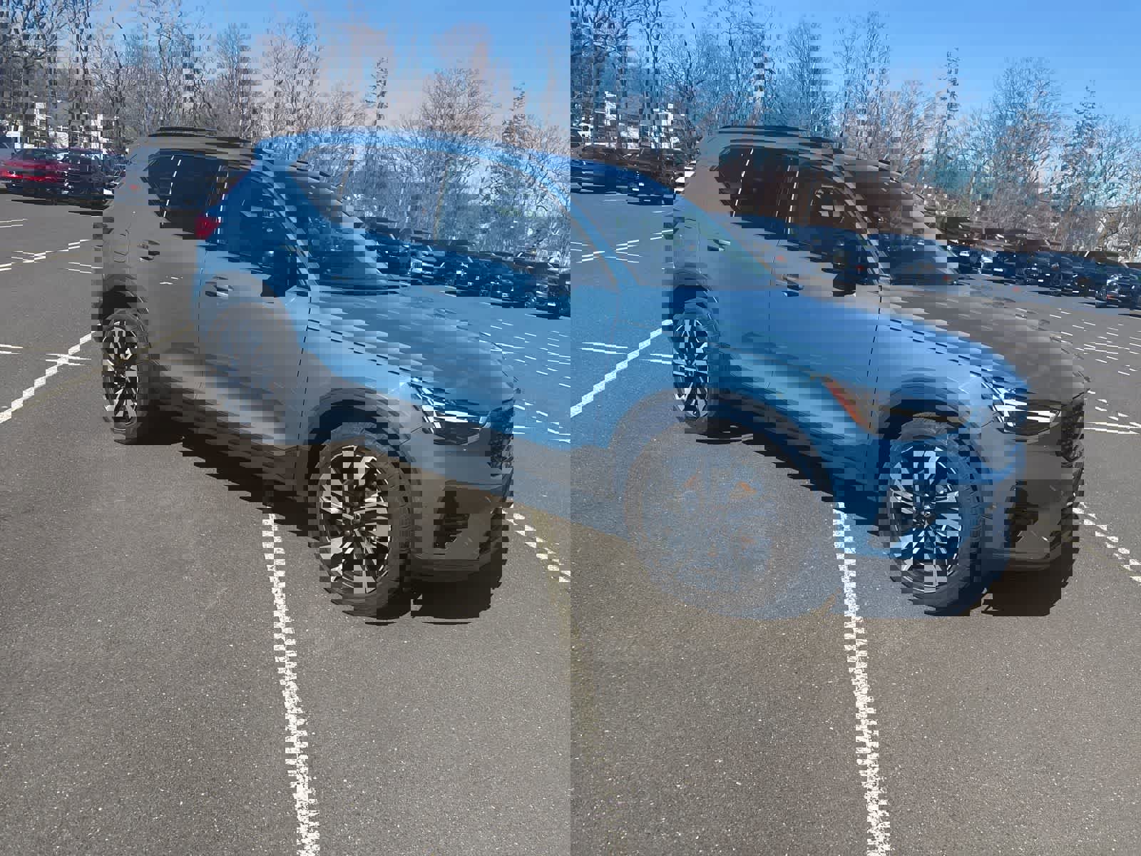 Used 2025 Volvo XC40 B5 Ultra w/ Climate Package image 8