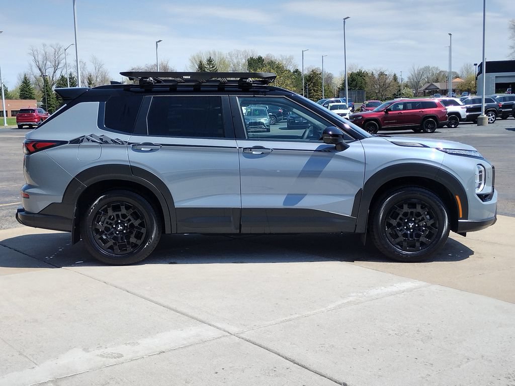 New 2026 Mitsubishi Outlander AWD image 15