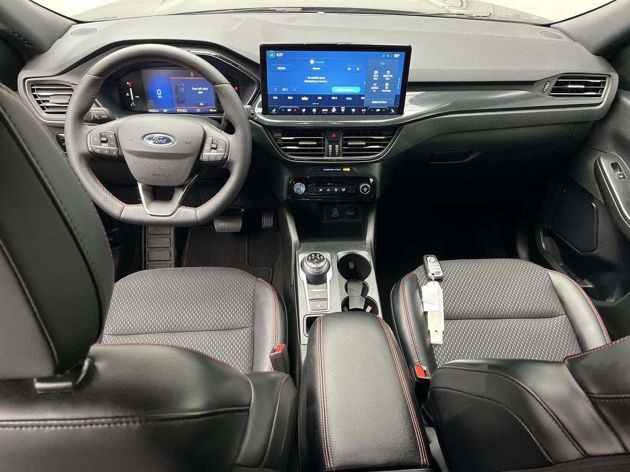 Certified 2025 Ford Escape ST-Line w/ Tech Pack #1 AWD/4WD image 4