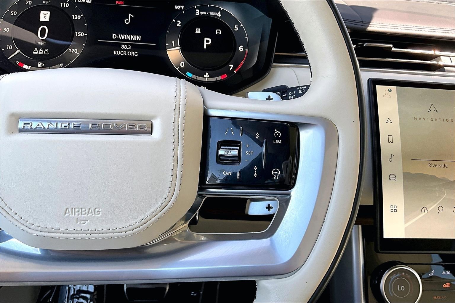 Certified 2023 Land Rover Range Rover SE AWD/4WD image 19
