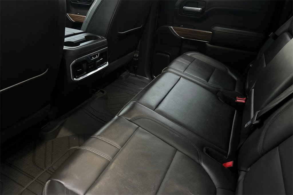 Used 2021 Chevrolet Silverado 1500 High Country w/ Technology Package image 13