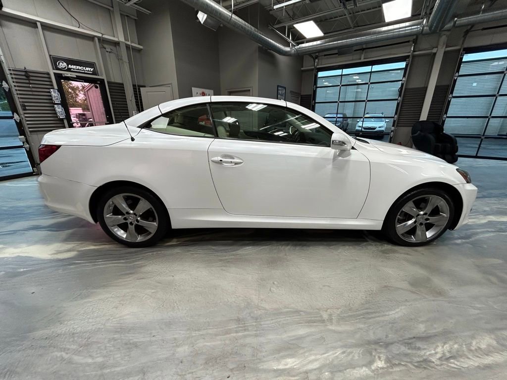 Used 2010 Lexus IS 250C image 29