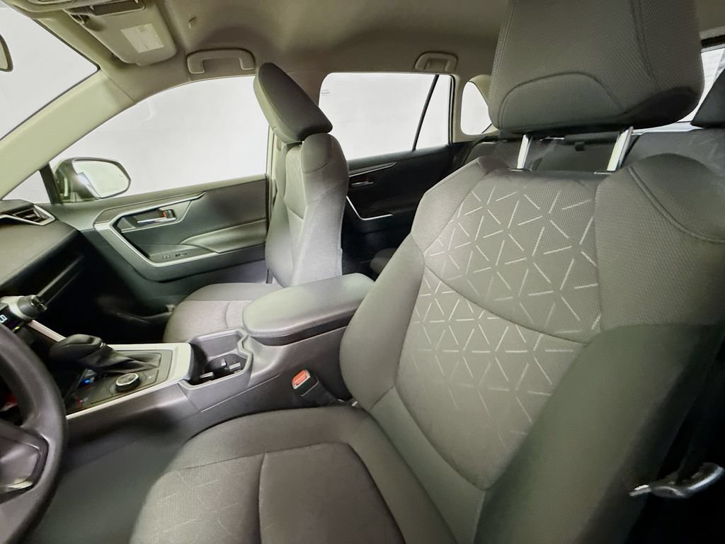 Used 2023 Toyota RAV4 XLE AWD/4WD image 20