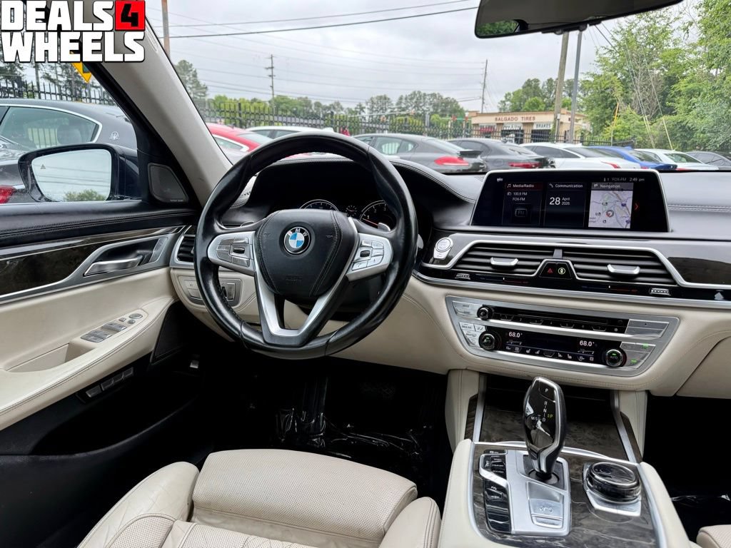 Used 2018 BMW 740i RWD image 20