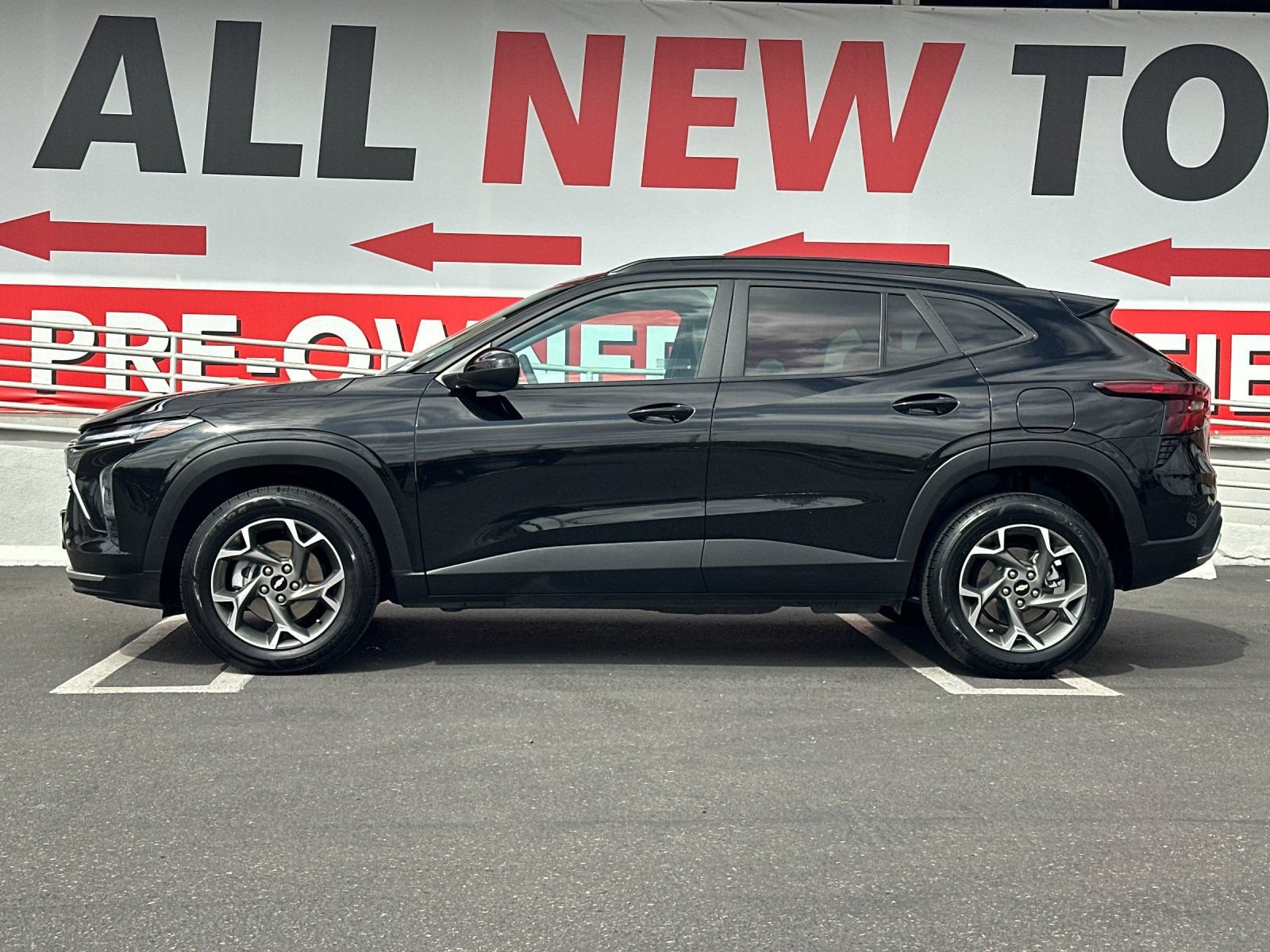 Used 2025 Chevrolet Trax LT FWD video 2