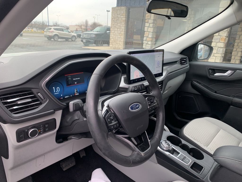 Used 2023 Ford Escape Active w/ Tech Pack #2 image 16