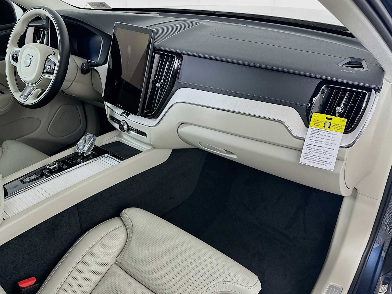New 2026 Volvo XC60 B5 Ultra w/ Protection Package Premier image 28